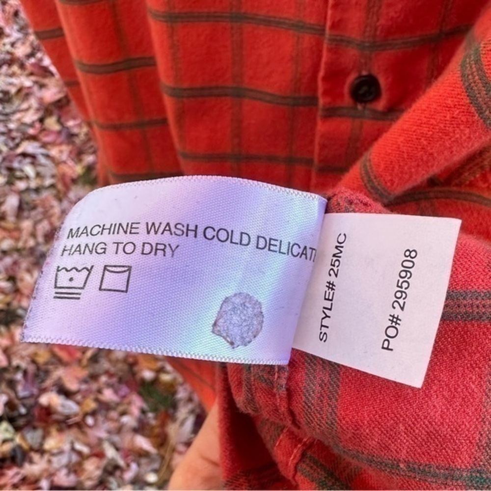Orvis Men’s Long Sleeve Button Down Cotton & Merino Shirt (Coral & Gray Plaid) - Picture 7 of 7